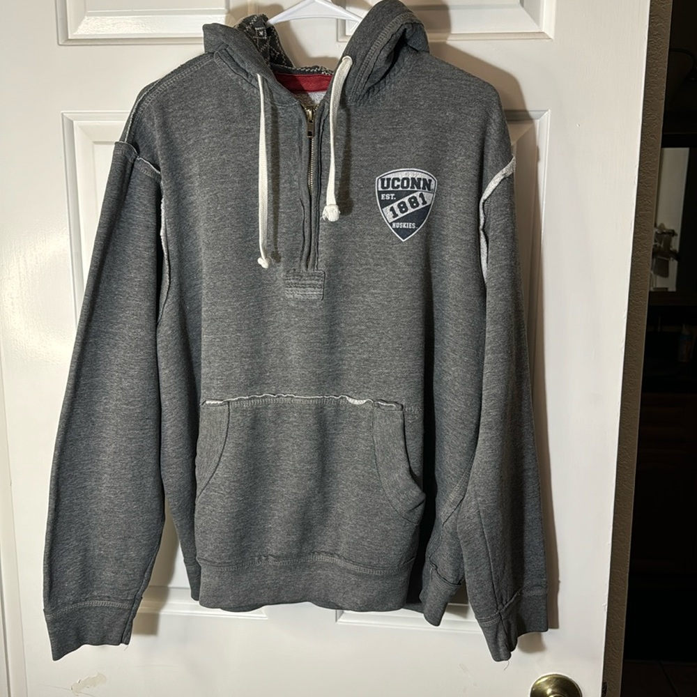 MV UConn Huskies Hoodie